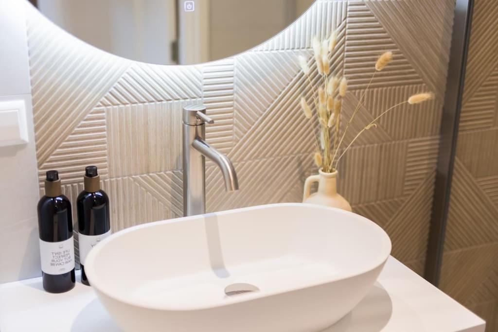 Haya Sieview - 'the Beach' *