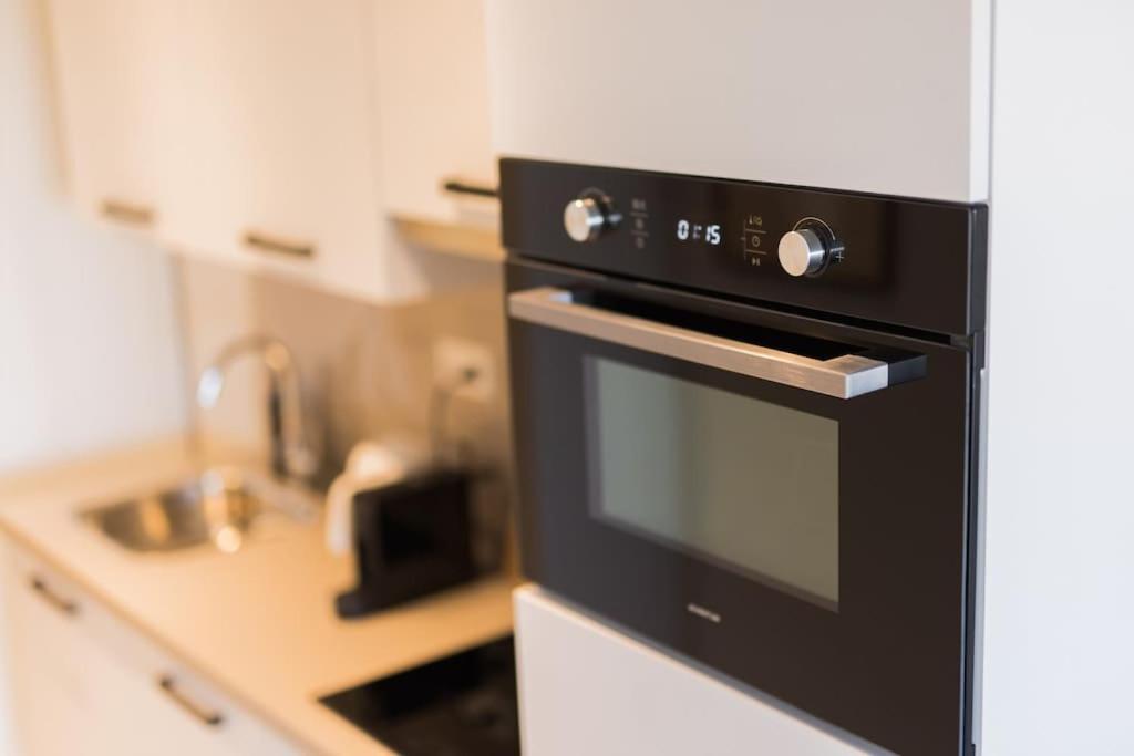 Haya Sieview - 'the Beach' Den Haag